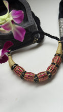 Load image into Gallery viewer, Kundan choker with thread work