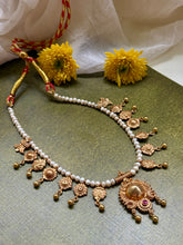 Load image into Gallery viewer, Pearl necklace