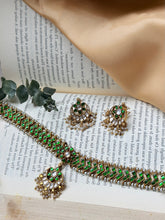Load image into Gallery viewer, Emerald green attigai set
