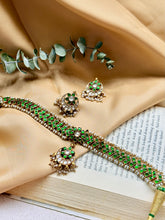 Load image into Gallery viewer, Emerald green attigai set