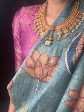 Load image into Gallery viewer, Statement vintage style kundan necklace set