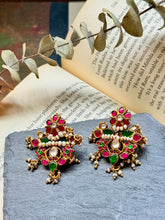 Load image into Gallery viewer, Kundan work earrings in gold polish