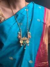 Load image into Gallery viewer, Statement vintage style gold polish necklace