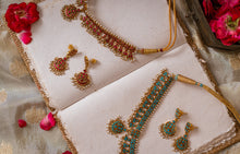 Load image into Gallery viewer, Feroza choker necklace with earrings