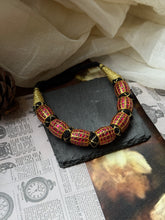 Load image into Gallery viewer, Kundan choker with thread work