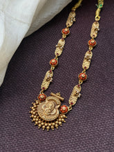 Load image into Gallery viewer, Vintage style coral nagaru necklace