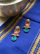 Load image into Gallery viewer, Kundan work (925 silver) earrings in gold polish