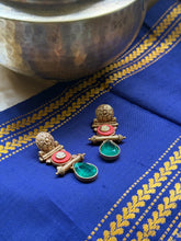 Load image into Gallery viewer, Kundan work (925 silver) earrings in gold polish