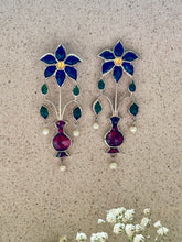 Load image into Gallery viewer, Guldasta (Mughal Flower) Kundan Earrings - Blue