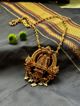 Load image into Gallery viewer, Statement vintage 925gold polish pendant with chain
