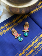 Load image into Gallery viewer, Kundan work (925 silver) earrings in gold polish