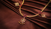 Load image into Gallery viewer, Statement gold polish classic attigai necklace