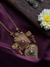 Load image into Gallery viewer, Statement vintage style 925 gold polish necklace