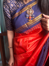 Load image into Gallery viewer, Statement vintage 925gold polish hasli with pendant-9