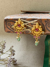 Load image into Gallery viewer, Silver 92.5 gold polish kundan earrings