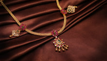 Load image into Gallery viewer, Statement gold polish classic attigai necklace
