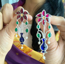 Load image into Gallery viewer, Guldasta (Mughal Flower) Kundan Earrings - Pink