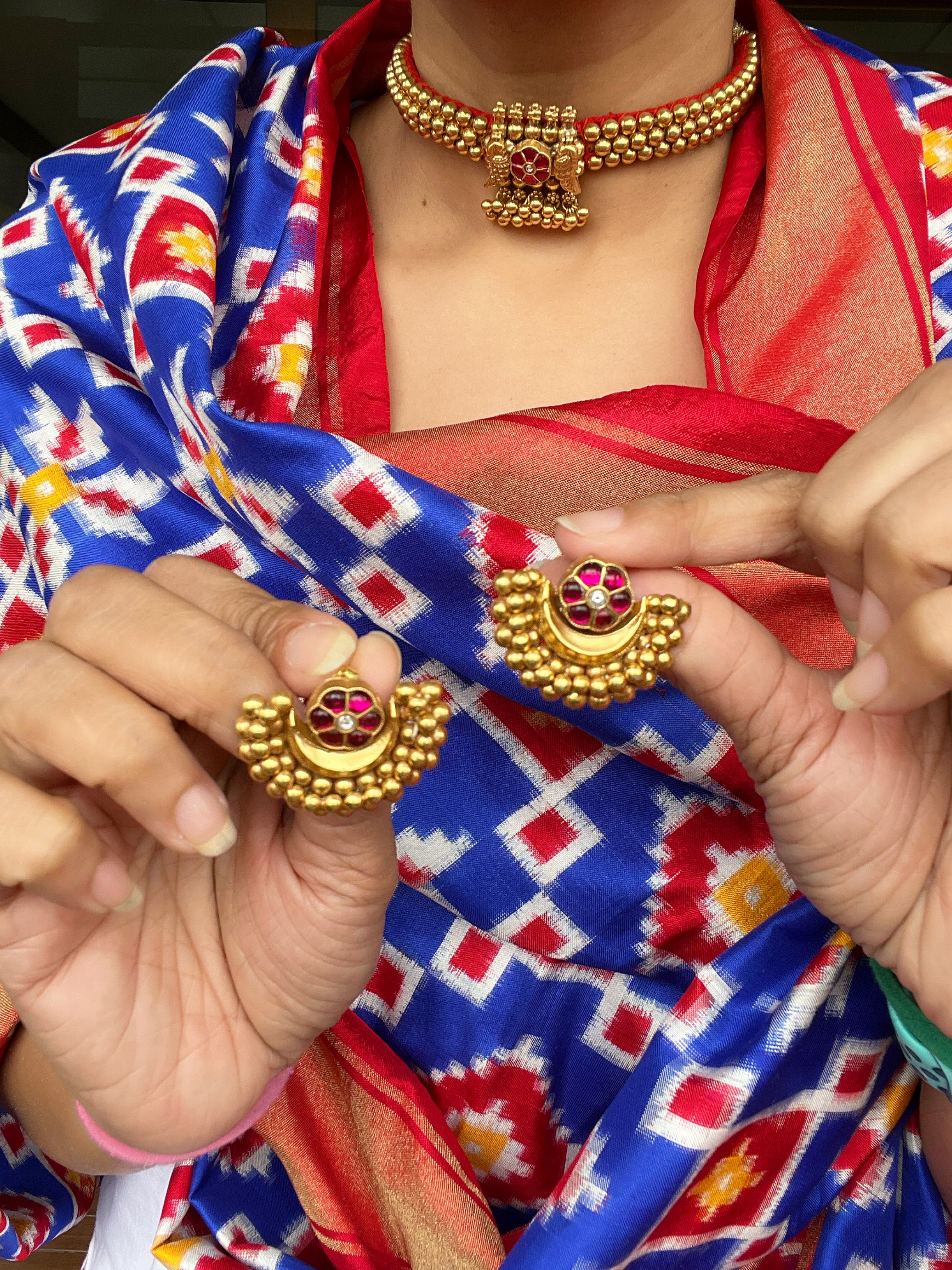 Festive gold choker (with earrings) Potpourri Studio