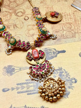 Load image into Gallery viewer, Statement vintage style silver necklace
