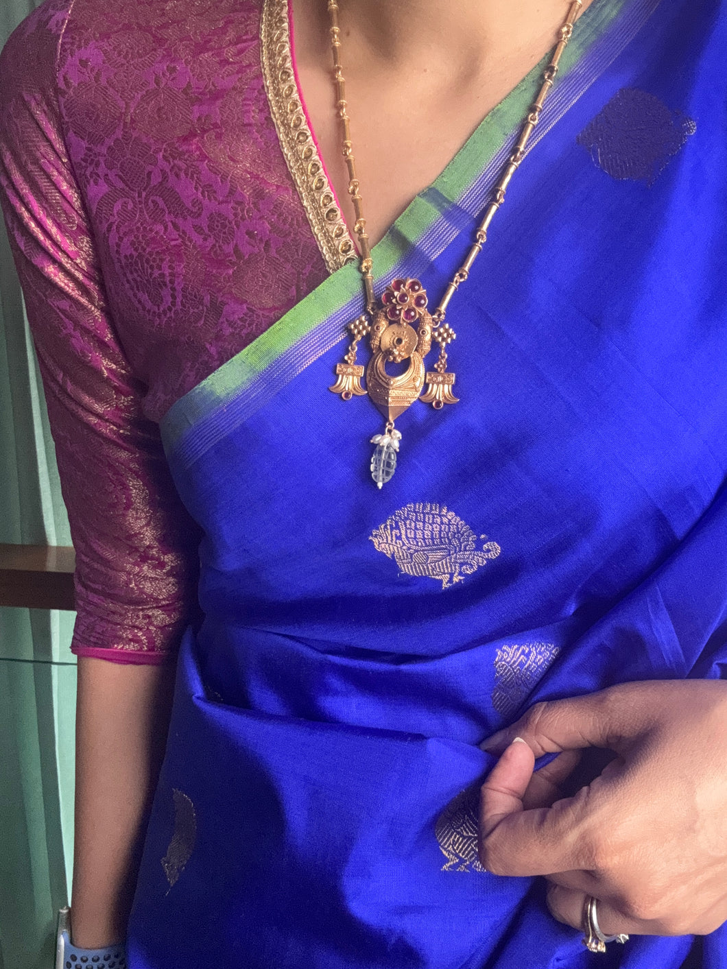 Statement vintage 925gold polish pendant with chain