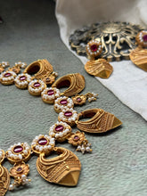 Load image into Gallery viewer, Statement vintage style necklace set in silver 925 &amp; gold polish
