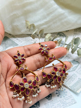 Load image into Gallery viewer, Vintage style statement earrings
