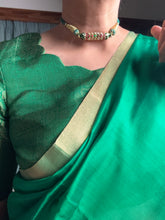 Load image into Gallery viewer, Meenakari Kundan choker with thread work
