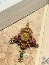 Load image into Gallery viewer, Vintage style statement pendant
