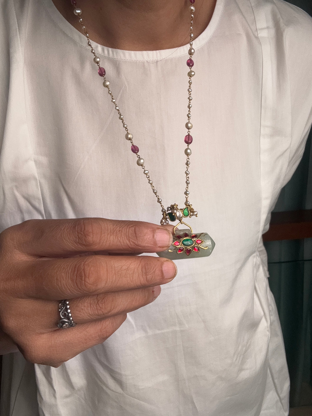 Dainty Inlay work neckpiece in natural aventurine and gemstones