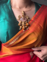 Load image into Gallery viewer, Vintage statement pendant with hasli
