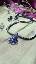 Load image into Gallery viewer, Kemp attigai necklace in silver 92.5 set
