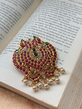 Load image into Gallery viewer, Vintage style statement pendant with cut stones
