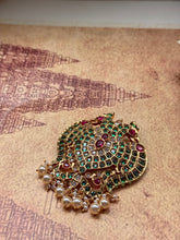 Load image into Gallery viewer, Vintage style statement pendant with cut stones
