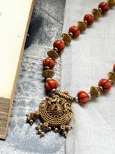 Load image into Gallery viewer, Kundan necklace in silver 925 and gold polish
