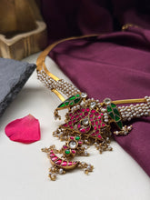 Load image into Gallery viewer, Statement vintage style pearl hasli
