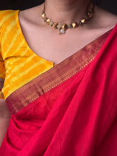 Load image into Gallery viewer, Vintage style necklace
