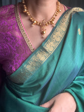 Load image into Gallery viewer, Vintage style statement necklace
