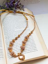 Load image into Gallery viewer, Pearl necklace handcrafted in silver 92.5 and gold polish
