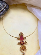 Load image into Gallery viewer, Statement vintage style pendant
