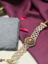 Load image into Gallery viewer, Kundan and pearl choker in silver 925
