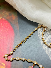 Load image into Gallery viewer, Kundan necklace in silver 925 and gold polish
