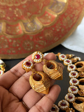 Load image into Gallery viewer, Statement vintage style necklace set in silver 925 &amp; gold polish
