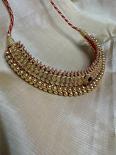 Load image into Gallery viewer, Gold Tone kundan work neckpiece
