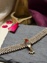 Load image into Gallery viewer, Kundan and pearl choker in silver 925
