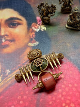 Load image into Gallery viewer, Vintage style statement pendant
