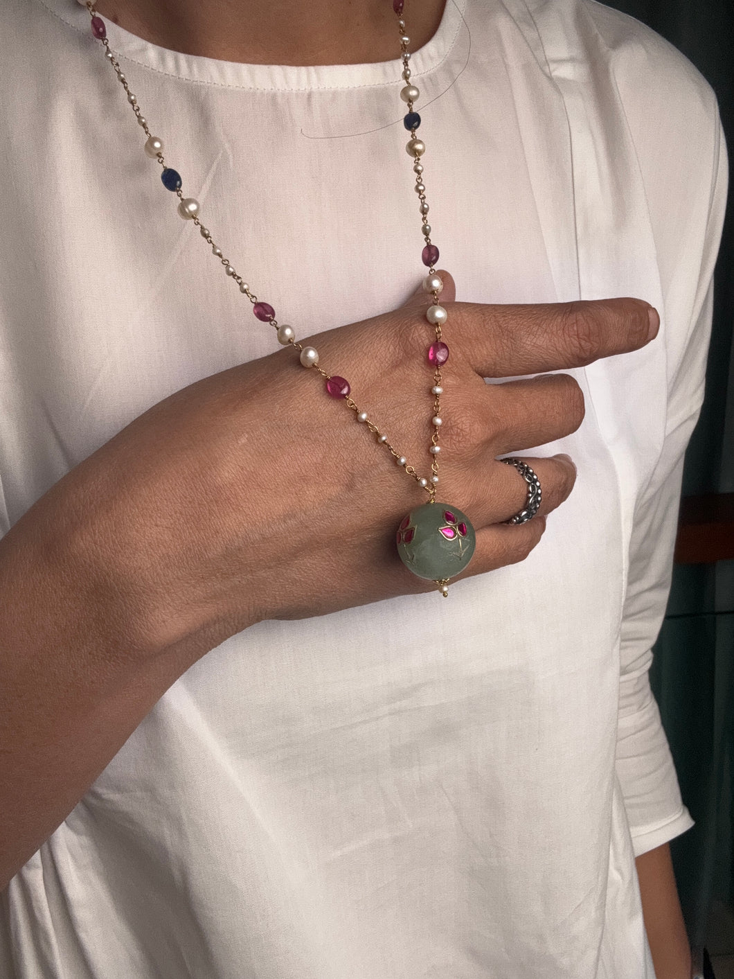 Dainty Inlay work neckpiece in natural aventurine and gemstones