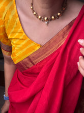 Load image into Gallery viewer, Vintage style necklace
