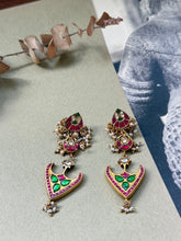 Load image into Gallery viewer, Gold polish silver 925 earrings
