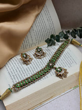Load image into Gallery viewer, Emerald green attigai set
