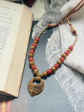 Load image into Gallery viewer, Coral necklace in silver 925 and gold polish
